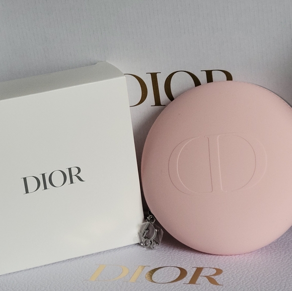 DIOR Pink Pouch Round Case - Picture 2 of 11